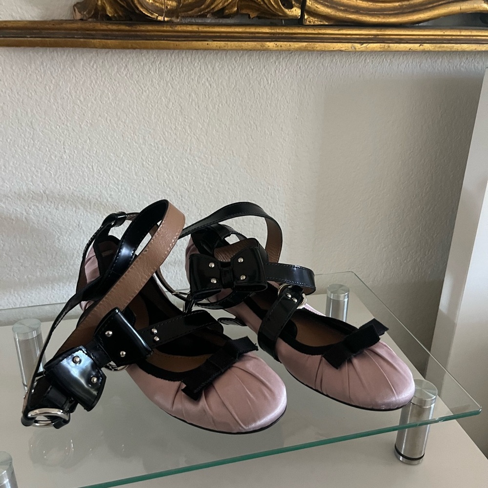 Moschino Black and Pink Bow Flats